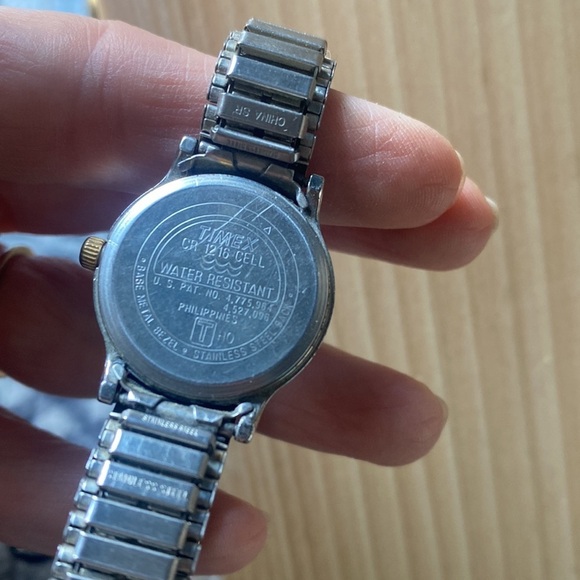 Timex indiglo water resistant watch elastic metal band - Picture 3 of 3